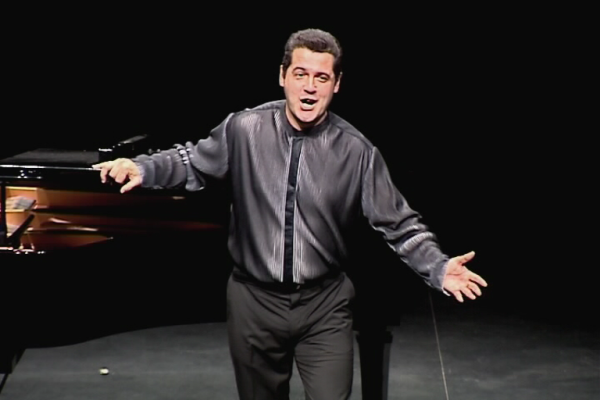 J. Asiáin,Tenor